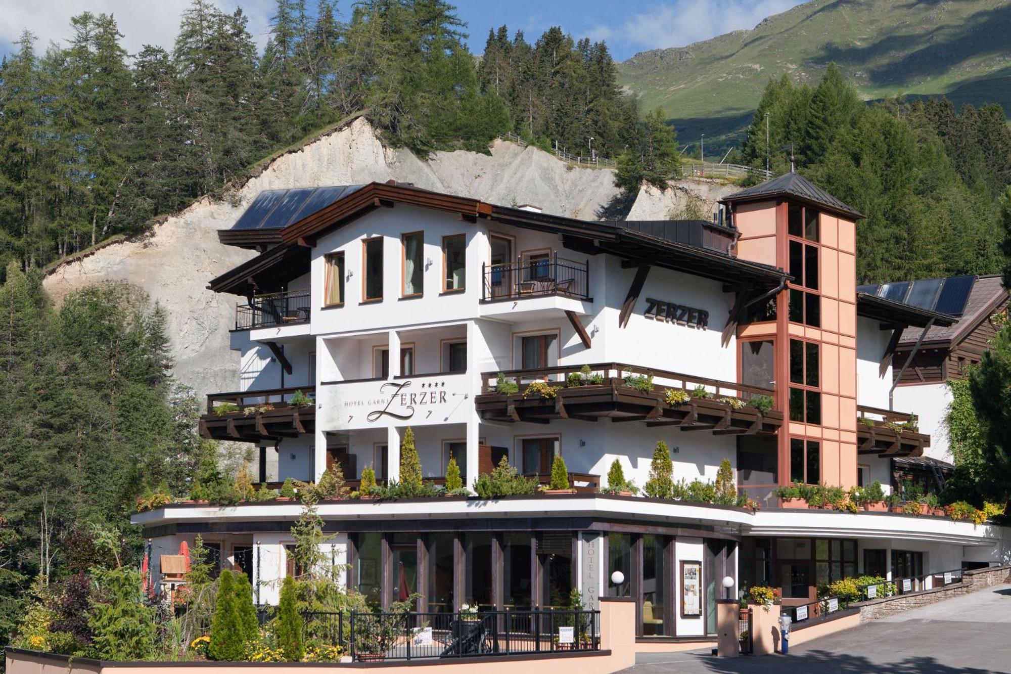Hotel Garni Zerzer Serfaus Exteriér fotografie